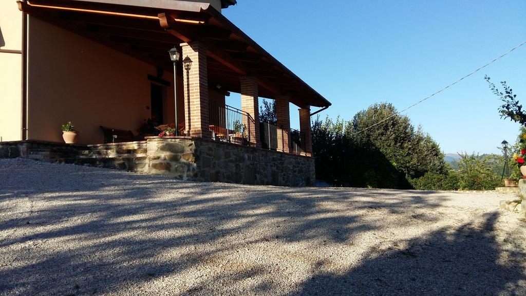 Valfabbrica Agriturismo Il Melo מראה חיצוני תמונה